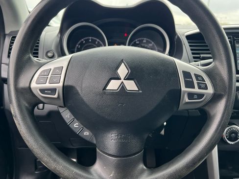 Used 2017 Mitsubishi Lancer ES image 21