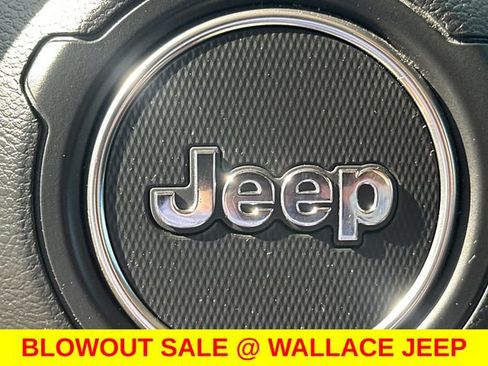 Used 2026 Jeep Wrangler Unlimited Sahara AWD/4WD image 26