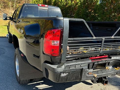 Used 2014 GMC Sierra 3500 Denali image 7