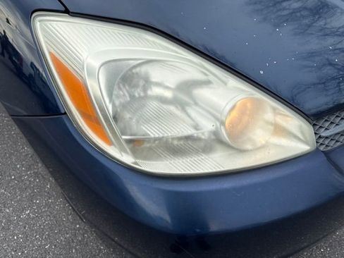 Used 2004 Toyota Sienna LE image 2