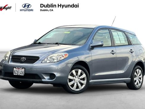 Used 2005 Toyota Matrix XR image 1