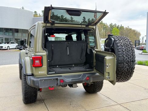 Used 2025 Jeep Wrangler Rubicon AWD/4WD image 18