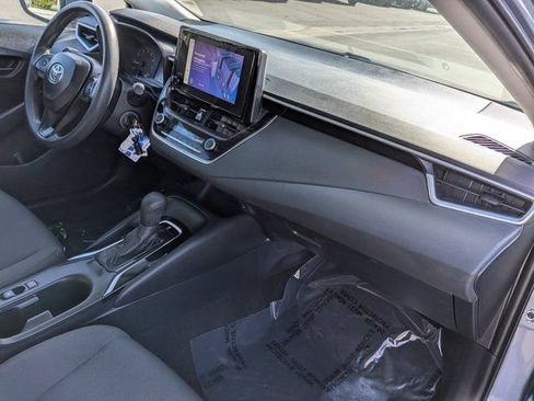 Used 2024 Toyota Corolla LE FWD image 6