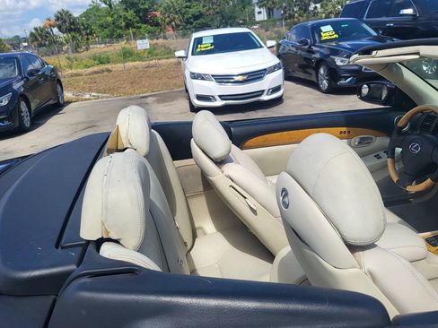 Used 2004 Lexus SC 430 Convertible RWD image 4