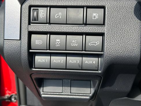 Used 2026 Toyota 4Runner TRD Off-Road Premium AWD/4WD image 17
