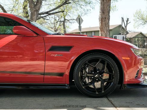 Used 2015 Chevrolet Camaro Z/28 RWD image 11