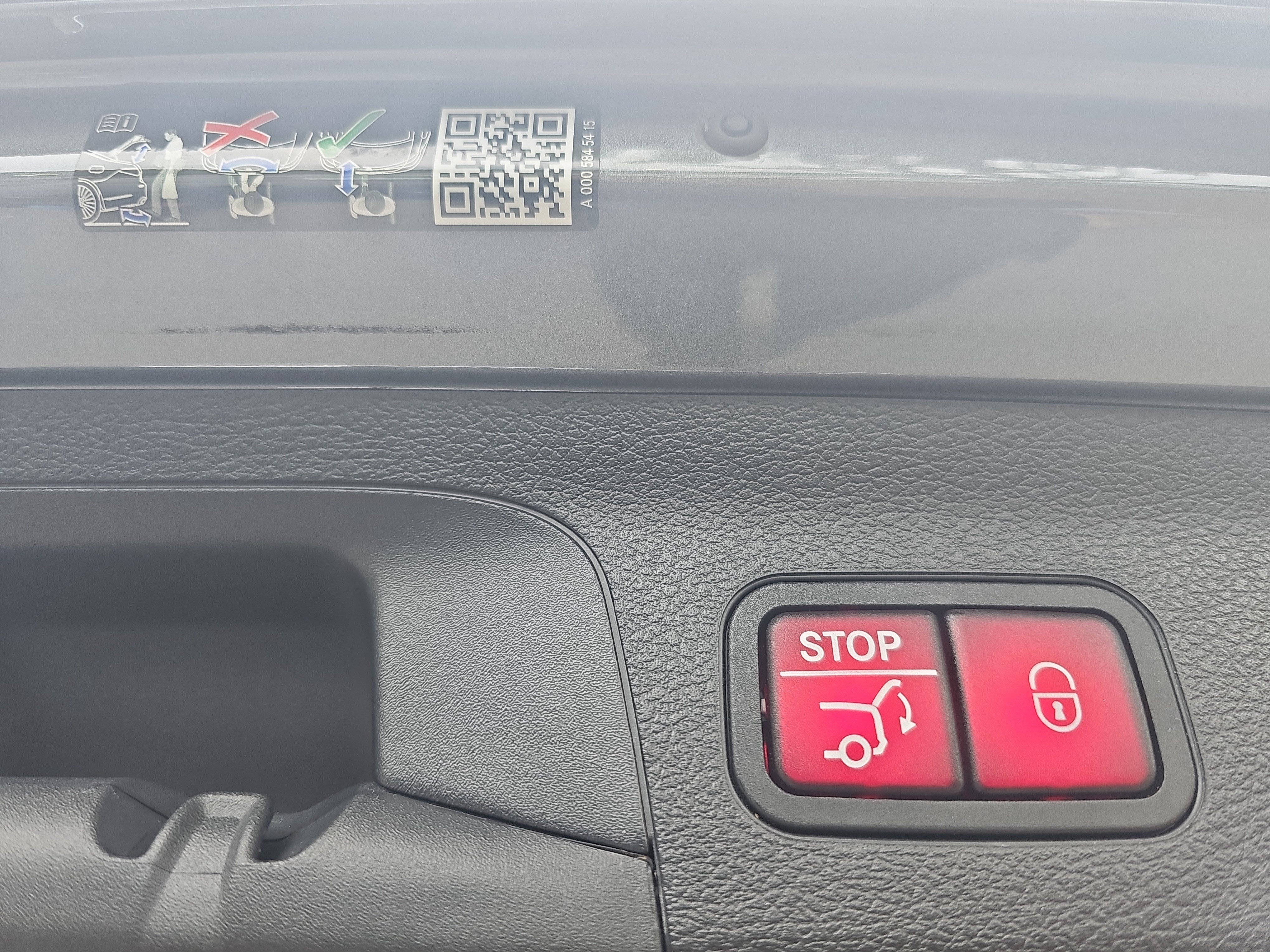 Certified 2024 Mercedes-Benz GLS 450 4MATIC image 16