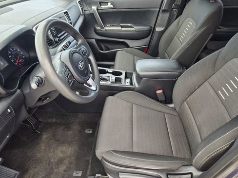 Used 2018 Kia Sportage LX image 11