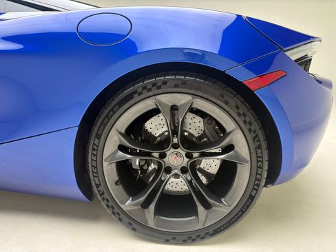 Used 2018 McLaren 720S Performance RWD image 28