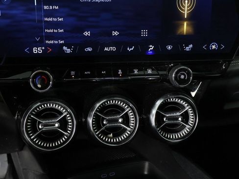 Used 2024 Chevrolet Blazer EV LT AWD/4WD image 45