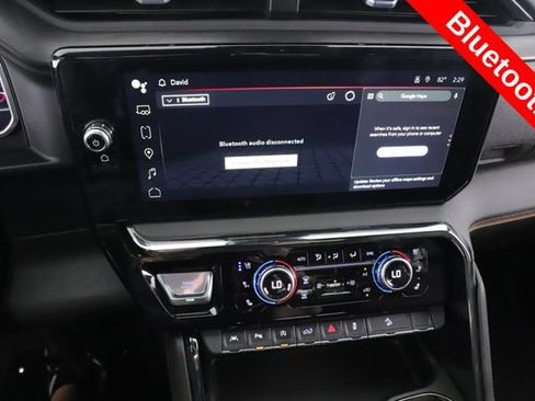 Used 2023 GMC Sierra 1500 AT4 w/ Technology Package AWD/4WD image 5