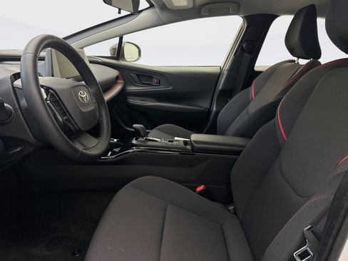 Used 2024 Toyota Prius Prime image 9