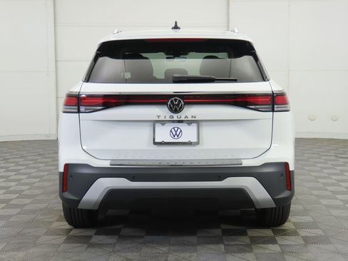 New 2026 Volkswagen Tiguan S FWD image 6