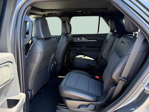New 2026 Ford Explorer ST-Line AWD/4WD image 5