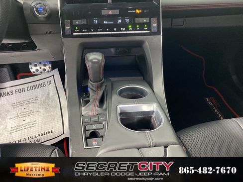 Used 2021 Toyota Avalon TRD image 21