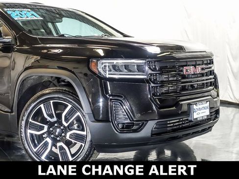 Used 2021 GMC Acadia SLT w/ Elevation Edition image 3