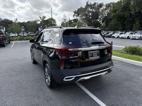 Used 2023 Kia Seltos S image 14