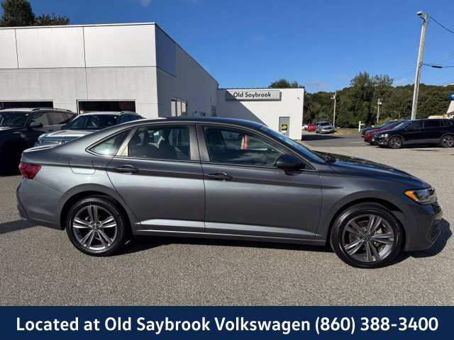Certified 2023 Volkswagen Jetta SE FWD image 4