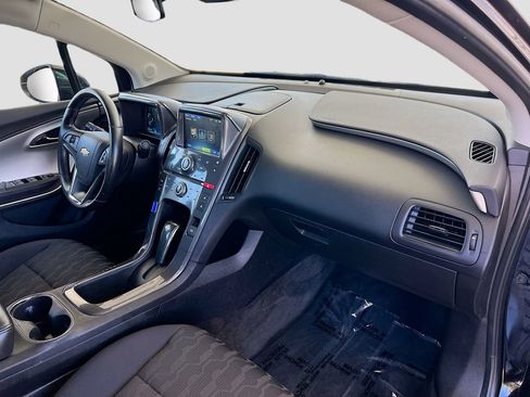 Used 2014 Chevrolet Volt FWD image 25