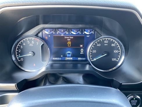 Used 2022 Ford F150 XLT w/ Equipment Group 302A High AWD/4WD image 29