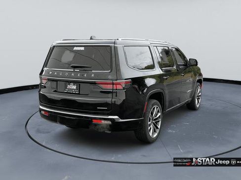Used 2024 Jeep Wagoneer Series III w/ Premium Group I image 5