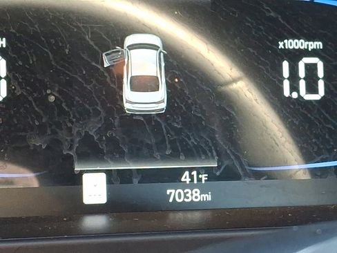 Certified 2025 Hyundai Elantra Sport image 20