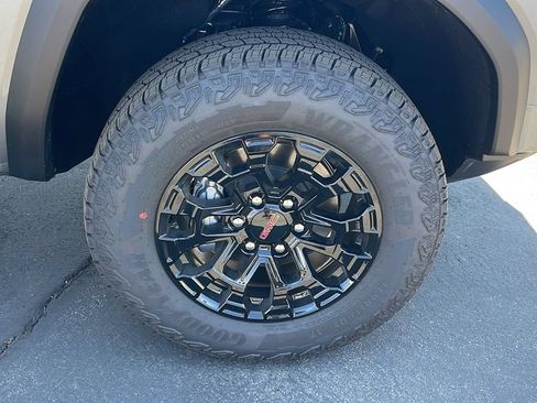 New 2026 GMC Canyon Elevation w/ Convenience Package RWD image 10