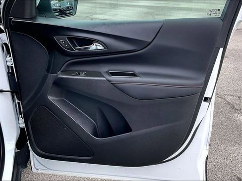 Used 2024 Chevrolet Equinox RS image 27
