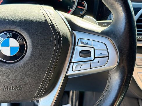 Used 2019 BMW 750i xDrive w/ M Sport Package image 41