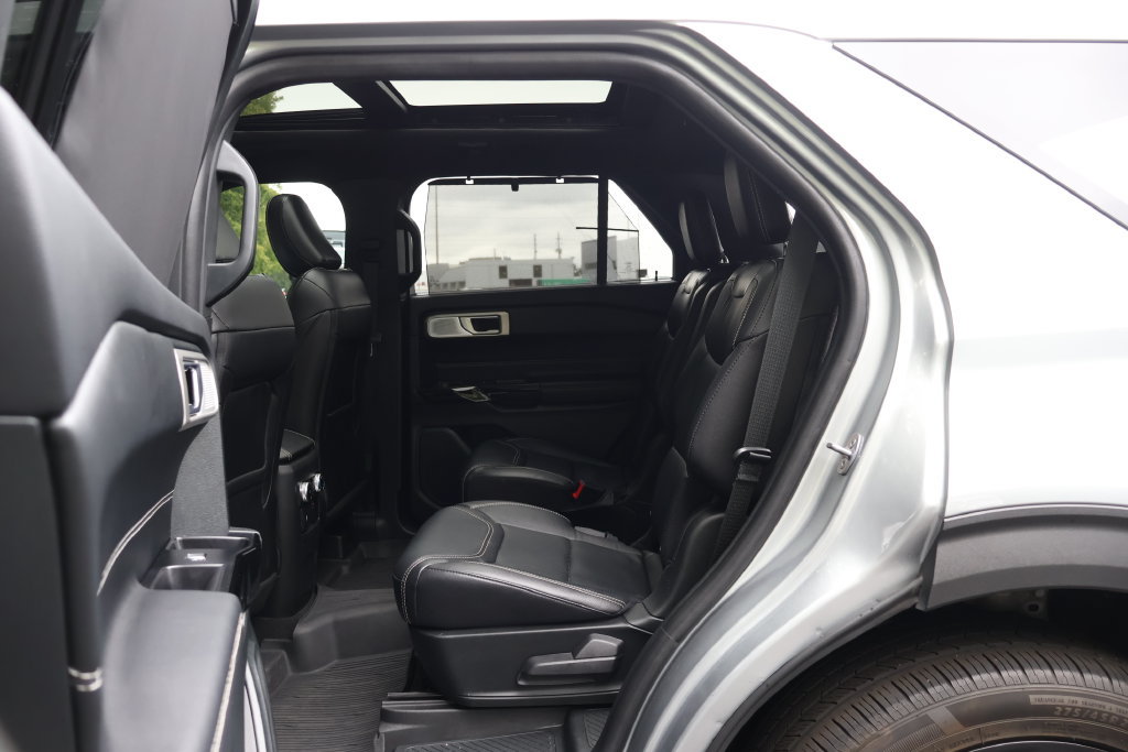 Used 2023 Ford Explorer ST w/ Equipment Group 401A AWD/4WD image 47
