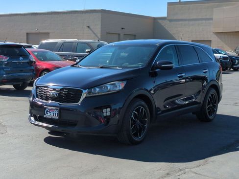 Used 2020 Kia Sorento AWD V6 image 10