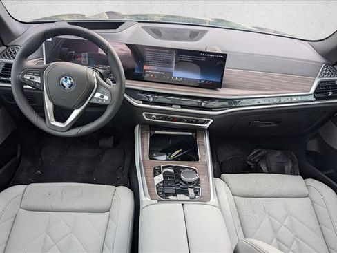 Used 2026 BMW X5 xDrive50e AWD/4WD image 15