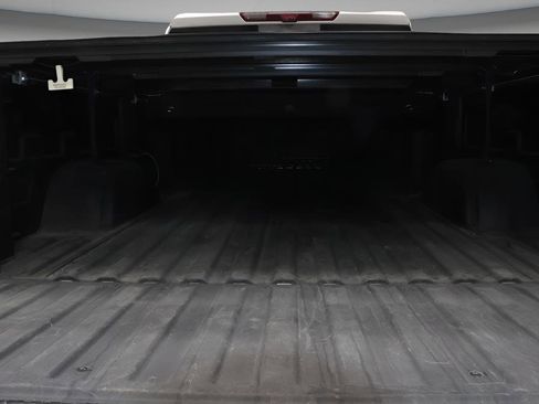 Used 2021 Chevrolet Silverado 1500 High Country w/ Technology Package image 39