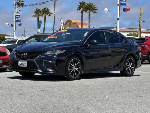 Used 2021 Toyota Camry SE FWD image 7