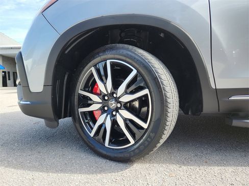 Used 2019 Honda Pilot Touring image 37