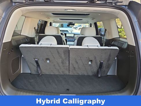 Used 2025 Hyundai Santa Fe Calligraphy FWD image 23
