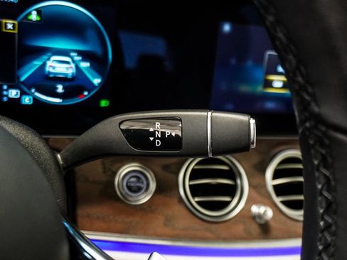 Used 2022 Mercedes-Benz E 350 4MATIC Sedan image 19