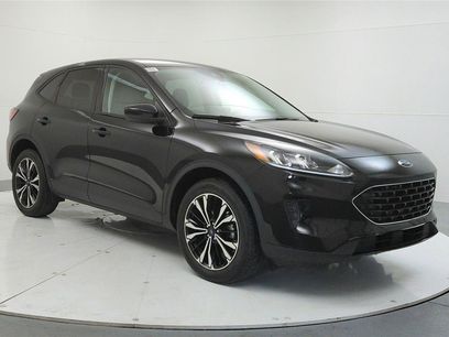 Used 2022 Ford Escape SE w/ SE Sport Appearance Package