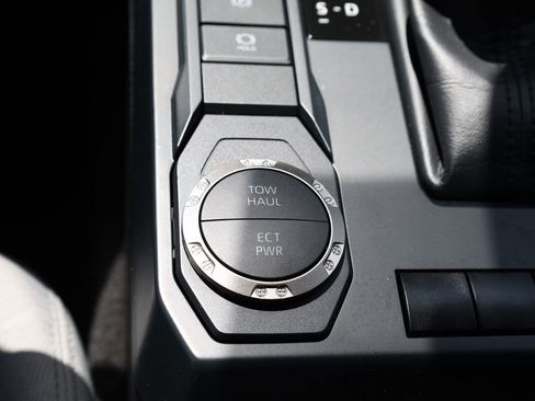 Used 2024 Toyota Tacoma SR5 RWD image 23