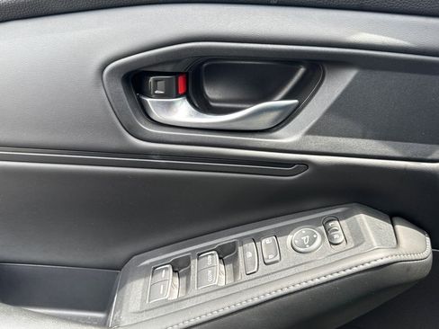 Used 2025 Honda Accord Sport image 21