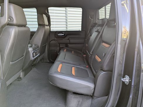 Used 2021 GMC Sierra 2500 AT4 w/ AT4 Premium Plus Package image 29