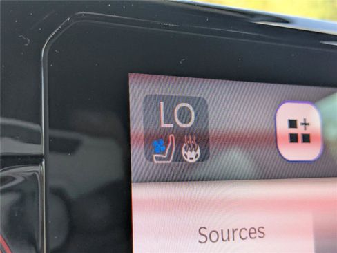 New 2026 RAM 2500 Laramie AWD/4WD image 25