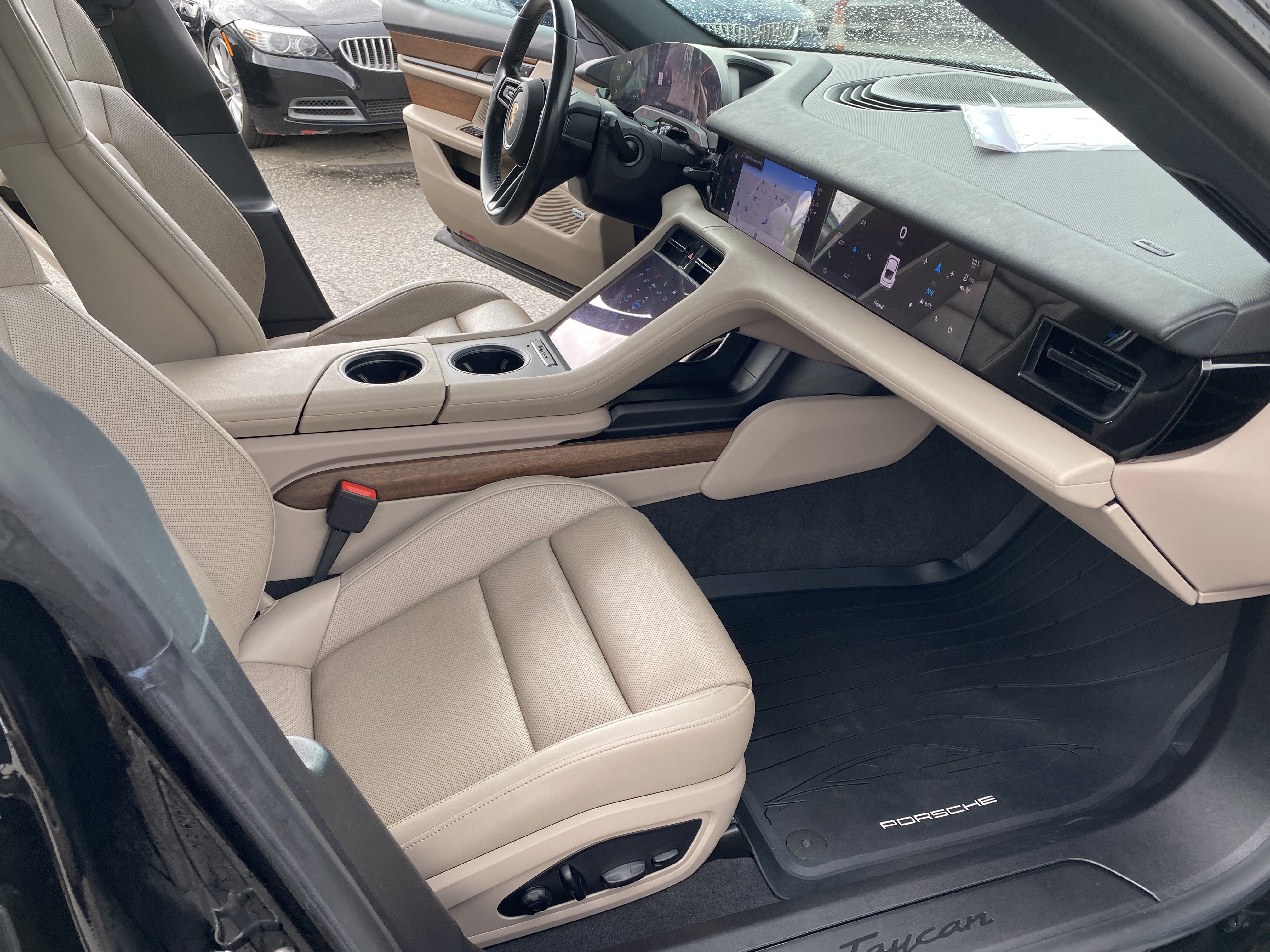 Used 2022 Porsche Taycan RWD image 24
