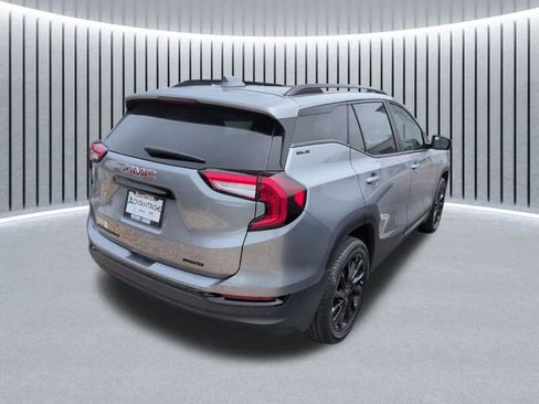 Used 2023 GMC Terrain SLE w/ Driver Convenience Package AWD/4WD image 4