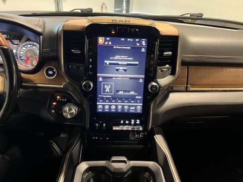 Used 2019 RAM 1500 Limited image 16