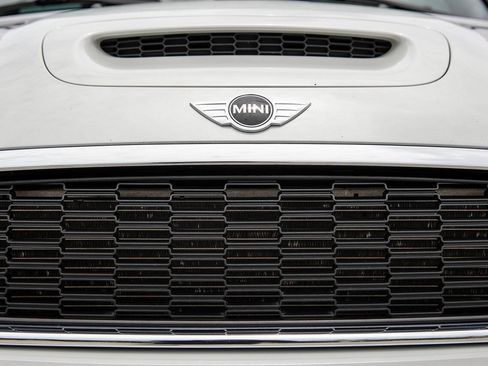Used 2012 MINI Cooper John Cooper Works w/ Technology Pkg FWD image 18