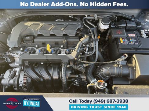 Certified 2025 Hyundai Venue SEL image 28