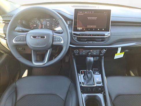New 2026 Jeep Compass Latitude AWD/4WD image 19