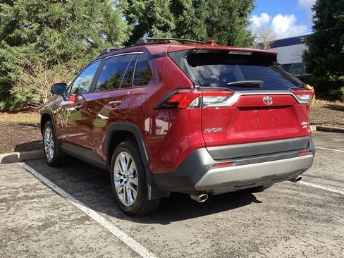 Used 2025 Toyota RAV4 Limited w/ Advanced Technology Package AWD/4WD image 9
