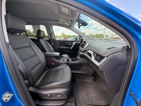 Used 2024 GMC Terrain SLT w/ Tech Package FWD image 34